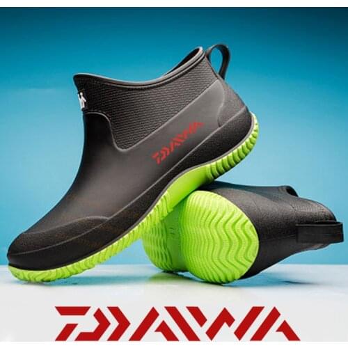 Daiwa 2020 Non-slip Outdoor Shoes New Warm Waterproof Fishing Shoes DAWA Fashion Rain Boots Outdoor Shoes Size 35-44