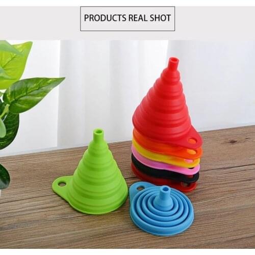 Medium Folding Portable Foldable Funnel Silicone Collapsible Funnel Hung Household Liquid Dispensing Kitchen Tools