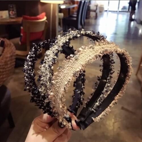 High-end hair accessories womens sweet temperament edging woven wide-side non-slip toothed wild headband headband headwear girl