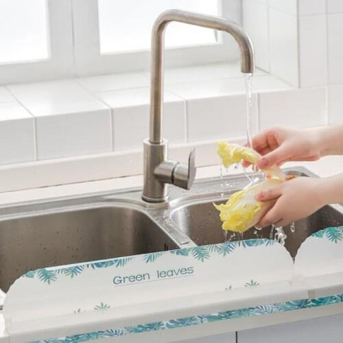 1Pc Kitchen Sink Water Splash Guards with Sucker Waterproof Screen Dish/ Fruit Vegetable Washing Anti-water Board Baffle Plate