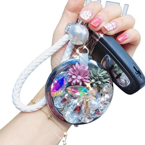 Exquisite keychain Cute Pendant Car keychain Beautiful Makeup Mirror For Girlfriend Family Couple Metal Mirror Keychain Gift