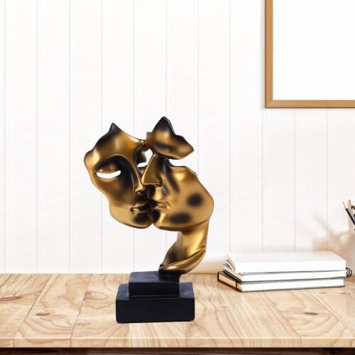 Decorative Kiss Resin Statue Abstract Art Figurine Modern Home Resin Sculptures Decorative Objects Piano Desktop Decor Good