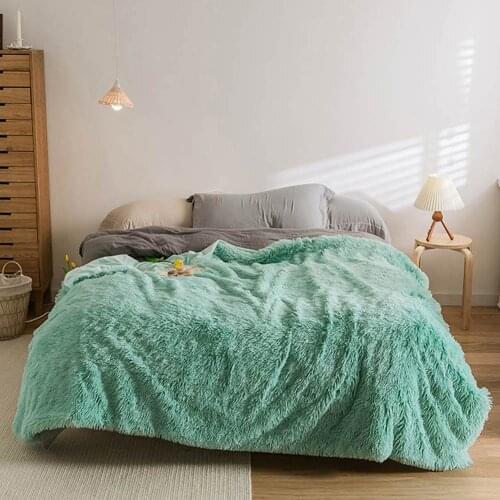 SVETANYA Plush Blankets