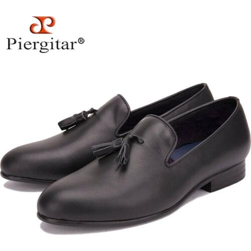 Piergitar 2019 Genuine Leather men shoes with leather tassel British style men dress shoes Wedding and Banquet mens loafers