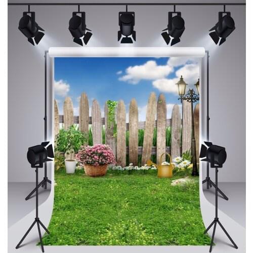 VinylBDS Wood Fence Backdrops Photography Children Birthday Photo Studio Background Farmhouse Style Lights Green Grass For Baby