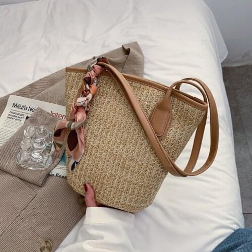 Bucket Type Tote Bags for Women Straw Beach Bags Vintage Handmade Woven Shoulder 2021 Summer Casual Purses and Handbags Shoppers