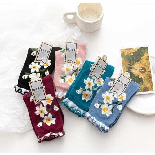 20 Autumn And Winter New Socks Flower Series Womens Socks Retro Forest Small Floral Wood Ear Socks Personalized Women Socks