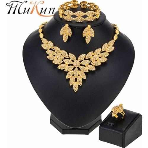Fashion African Beads Jewelry Set Nigeria Women Flower Shaped Necklace Earrings Jewelry Sets Dubai Gold Color Jewelry Set