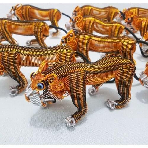 Creative Hand-woven Tiger Aluminum Wire Crafts Handmade Model Teaching Props Paperweight Collect Souvenir Aesthetics Home Decor