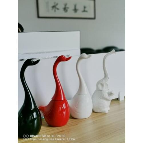 Creative Animal Ceramic Toilet Brush Holder Bathroom Accessories Set Soft Hair Cleaning Brush Plastic Handle Bathroom Decor Shel