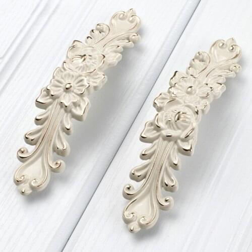 Furniture Handles Wardrobe Door Pulls Dresser Drawer Handles Kitchen Cupboard Classical Pattern Handle 96mm /128mm Hot Sale
