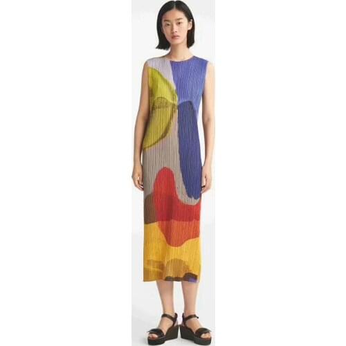 HOT SELLING Fold in fashionable dress o-neck sleeveless the abstract print fold dress IN STOCK