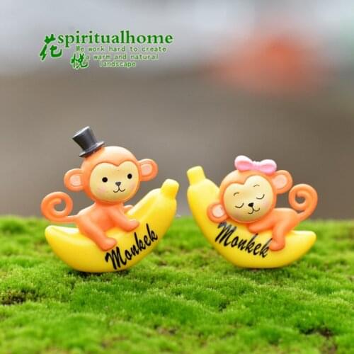 Banana Monkey Figurine Cake Decoration Moss Ornament Miniature Figures Resin Craft Cartoon Animal Statue Decor Gift Toy