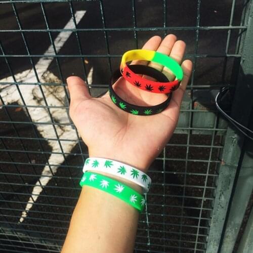 Maple Leaf Silicone Rubber Band Wristbands for Men Women Hand Jewelry Bangle Sports Wristband Gifts Bracelets for Women