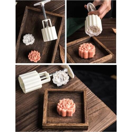Plastic Mooncake Mold 125/150g 3D Lotus Stamp Cookie Cutter Mould DIY Baking Accessories Mid-Autumn Festival