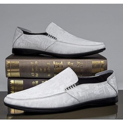 Mens Loafers Classic Driving Shoes Fashion Suede Shoes Men Casual Non-Slip Elegantes Slip on Flats British Style Summer Loafers