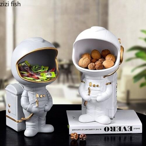 European-style Resin Astronaut Sculpture Crafts Countertop Ornaments Multifunctional Tissue Box Candy Jar Modern Home Decoration