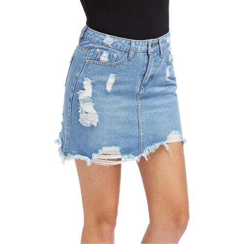 WIRELESS AGE Women's Mini Skirts