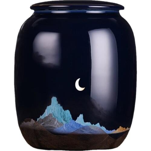 Pet urn Pets buried in urns in ceramic pots or in barium niches in kilns