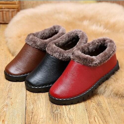 2020 Waterproof leather Snow Boots Woman Short Boots Women Long Plush Warm Shoes Platforms Heel Footware Buckle Black R12-35