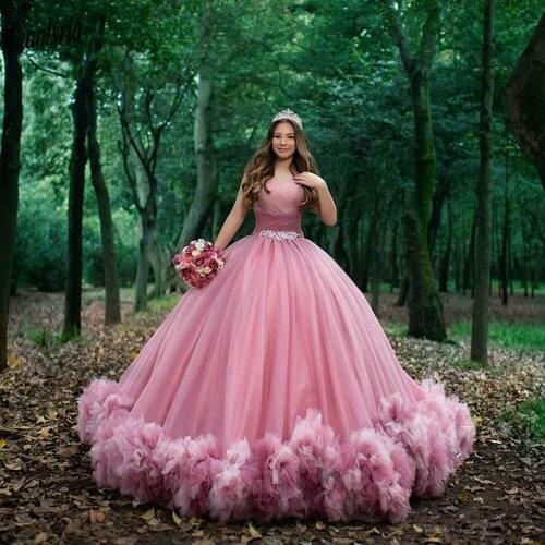 Elegant Sweetheart Sleeveless Tulle Pleat Ball Gown Quinceanera Dress With Crystal Sashes Ruched Sweet 15 Prom Party Dresses