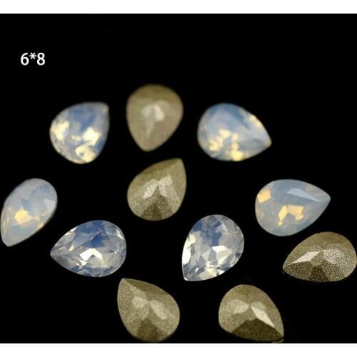 The Hugely Popular! Manicure Protein color Crystal Glass Rhineston Pointback NAIL ART 7 Shapes and 8 Sizes 30pcs/piece