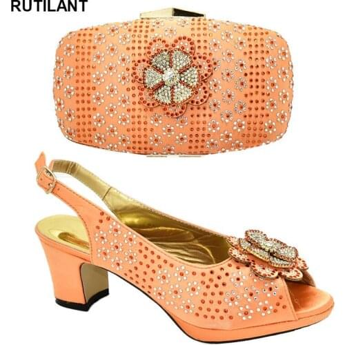 Latest Design Italian Ladies Shoes and Bag Set Decorated with Rhinetsone Bag and Shoes Set Buckle Heel Sandals Buckle Strap