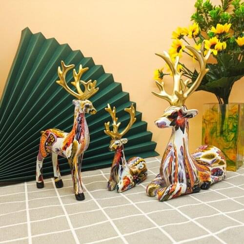 2Pcs Colorful Forest Deer Home Decoration Resin Statues Decoration European Geometric Deer Living Room Christmas Elk Decorations