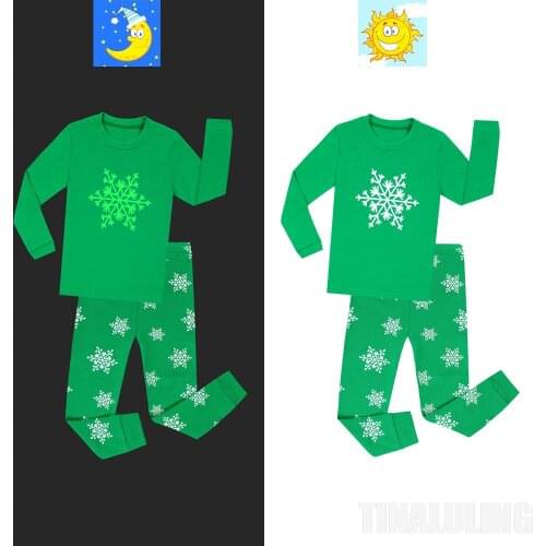Kids Pajamas Sets for 2-8 years Children Merry Christmas Glow in Dark Sleepwear Boys Girls Snowflake Pyjamas Pijamas