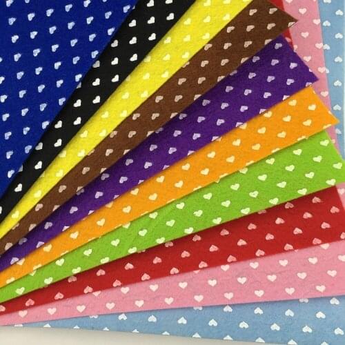 15*15cm 10PCS Heart Printed Polyester Felt Fabric Non-woven Cloth Patchwork DIY Craft Sewing Toy Home Decoration Accessories N4A