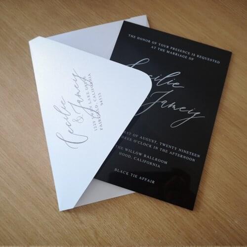 Luxury design wedding invitation popular china wedding acrylic card sample,black acrylic card print white letter print envelope
