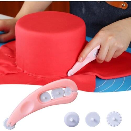 4 Wheels Fondant Embosser Cutter Icing DIY Cutter Knife Sugar Craft Paste Embossing Pastry Mold Stitching Cake Decoration Tools