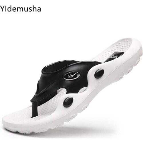 2021 Massage Flip-flops Summer Mens Slippers Beach Sandals Comfortable Men Casual Shoes New Mens Flip Flops Hot Sell Footwear