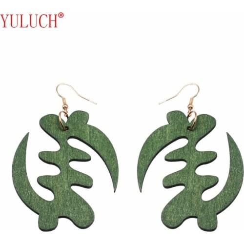 YULUCH 2018 New Pop Bird type wooden earring jewelry for womens casual accessories