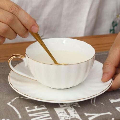 Nordic Style Elegant Coffee Cups and Saucers Handmade Ins Golden Edge Milk Cup Set Home Afternoon Tea Milk Cup Christmas Gift