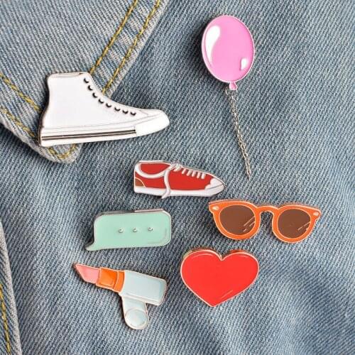 2019 New Cartoon enamel brooch heart balloon lipstick glasses canvas shoes metal drip brooch denim jack collar pin jewelry gifts