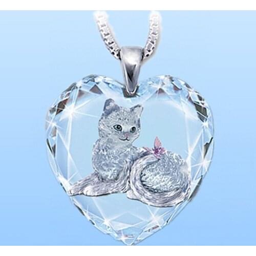 Heart Shaped Glass White Crystal Cat Pattern Pendant Necklace Womens Necklace Fashion Animal Butterfly Accessories Party Jewelr