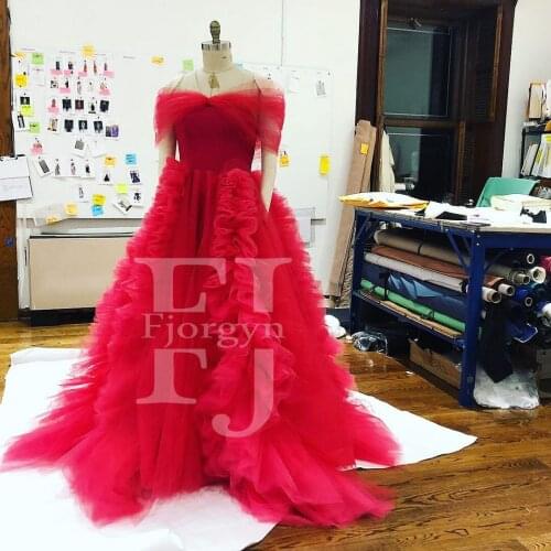 Chic A-Line Off Shoulder Red Tulle Dresses Zipper Back Sweep Train Ruffles Formal Gowns Custom Made Birthday Party Dress