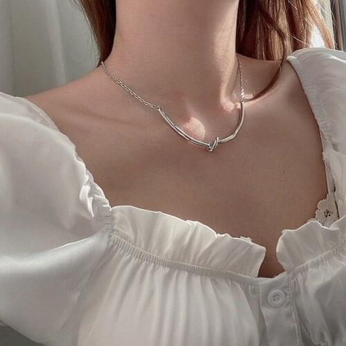 U-Magical Minimalist Color Tie Irregular Metal Pendant Necklace for Women Gold Silver Unique Design Fashion Necklace Jewelry