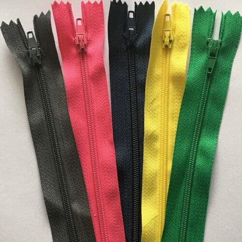 10pcs (4.8~24 inch) 12 cm - 60 cm Nylon Coil Zippers for Tailor Sewing Crafts 15 / 20 / 25 / 30 / 35 / 40 / 45 / 50 / 55 cm Zipp