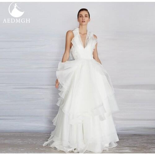 Aedmgh Simple A-Line Wedding Dresses 2021 V-Neck Halter Ruffles Sweep Train Robe De Mariee Soft Organza Open Back Bridal Gowns