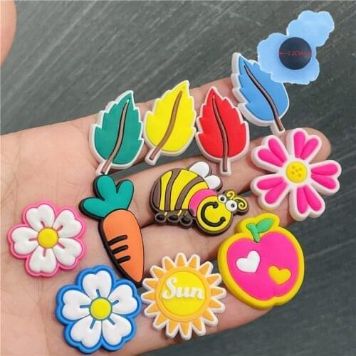 50pcs Wholesale Flower Carrot Children PVC Garden Shoes Accessories Shoe Decorations Fit Wristband Croc Jibz Charm