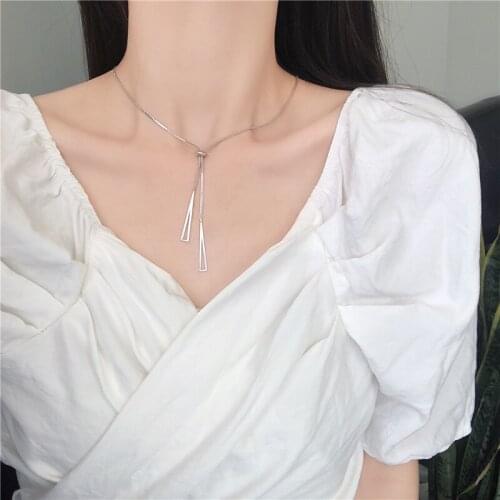 Vintage Simple Solid Color Hollow Metal Triangle Pendent Necklace Korean Fashion Alloy Necklace for Women Girls Collar Jewelry