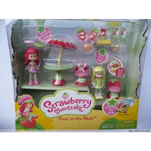 Hasbro Scented Strawberry Doll Sweetheart Picnic Scene Set Strawberry Shortcake Anime Figure Building Blocks Figurine