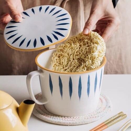 Microwave available Japanese-Style Ceramic Instant Noodle Bowl with Lid Large Capacity Breakfast Cup Bowl with Spoon