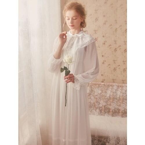 Free Shipping 2018 New Spring Womens Long Robe Lace Sleepwear Vintage Princess Loose White and Pink Thin One Piece ROBE