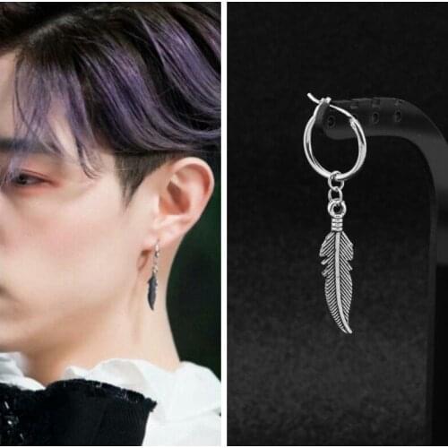1 pc Kpop 7 boys Stud Earrings Punk Vintage Feather Fashion Earrings men unisex jewelry Fans for boyfriend