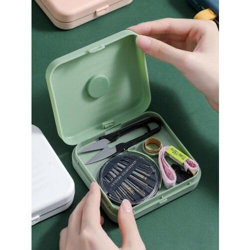 Household Sewing Kit Magnetic Sewing Kit Portable Small Sewing Tool Multi-Function Mini Sewing Storage Box