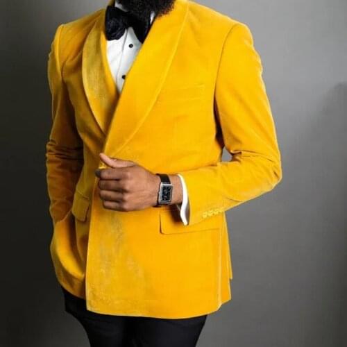 2021 Yellow Velvet 2 piece Prom Men Suits with Double Breasted Shawl Lapel Custom Wedding Groom Tuxedos Man Fashion Clothes