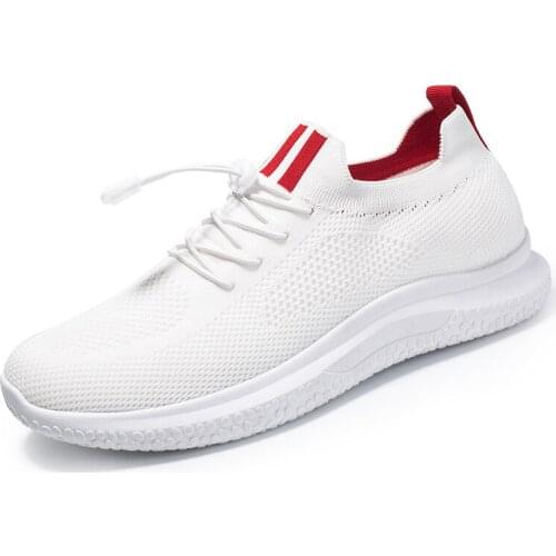 New Men Sneakers Spring And Summer Season Breathable Non-slip Casual Net Shoes Fashion Tide Sporty Type On Foot Coconut Shoes